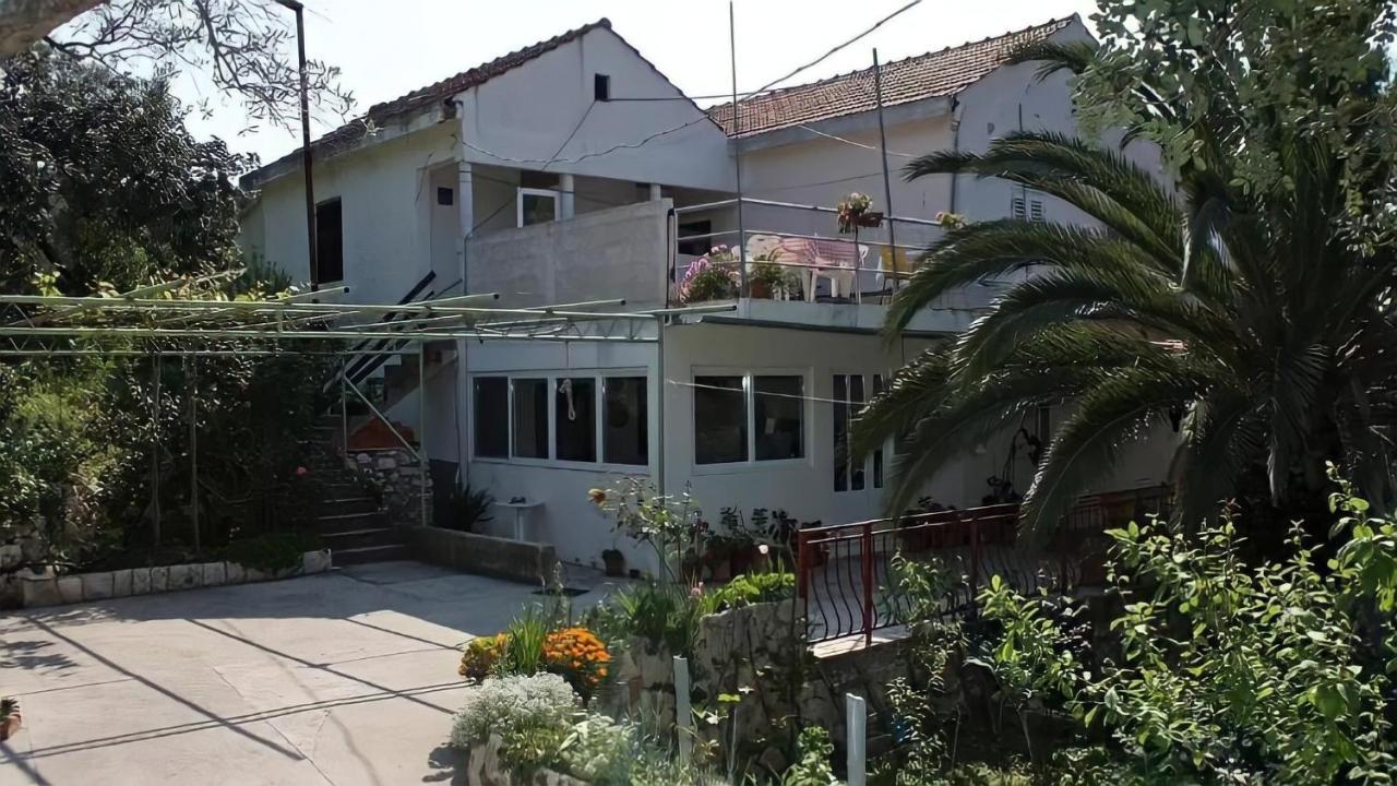 Podskoj Apartments Saplunara Exterior photo